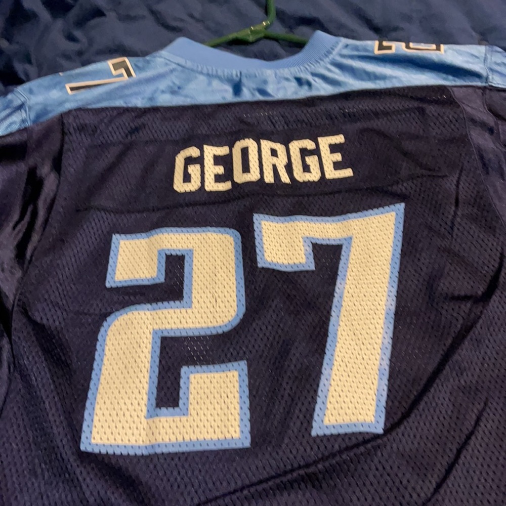 NFL titans jersey. Women’s size large. Perfect condition - Picture 5 of 5